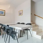 Hauzify I Casa Arboc Vakantiehuis *