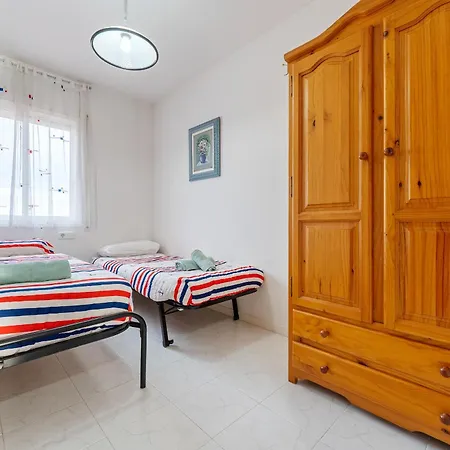 Hauzify I Casa Arboc Vakantiehuis *