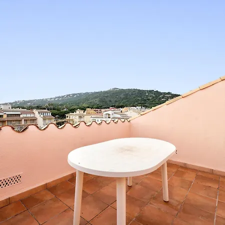 Hauzify I Casa Arboc Holiday home *